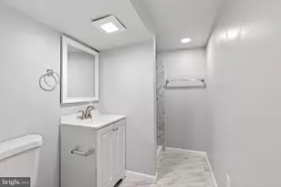 29 Elm Ave W, Baltimore, MD 21206 - Photo 15