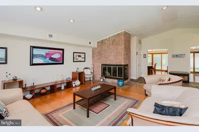8403 Topping, Baltimore, MD 21208 - Photo 9
