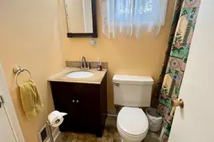 8203 Boman Ct, Towson, MD 21204 - Photo 37