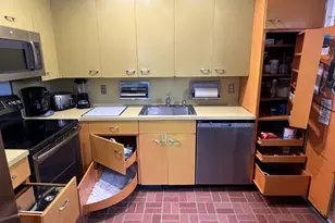 8203 Boman Ct, Towson, MD 21204 - Photo 27