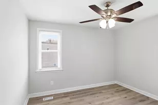 106 Kinship Rd, Dundalk, MD 21222 - Photo 17