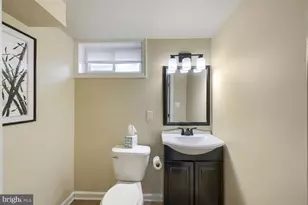 8152 Glen Gary Rd, Towson, MD 21286 - Photo 23