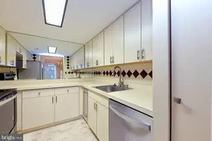 45 Penny Ln, Baltimore, MD 21209 - Photo 3