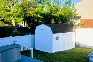 9121 Summer Park Dr, Baltimore, MD 21234 - Photo 29