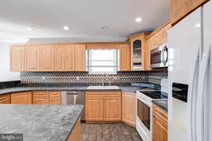 7815 Fairgreen Rd, Baltimore, MD 21222 - Photo 11
