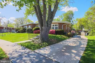 2451 Forest Green Rd, Baltimore, MD 21209 - Photo 5