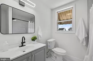 1229 North Ave, Baltimore, MD 21227 - Photo 21