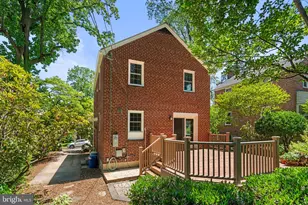 28 Dunmore Rd, Baltimore, MD 21228 - Photo 33