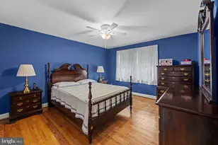 406 Greenlow, Baltimore, MD 21228 - Photo 17