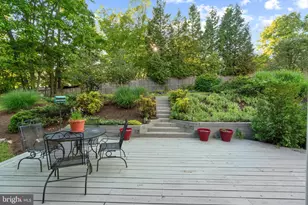 2208 Tall Pines Ct, Baltimore, MD 21228 - Photo 25