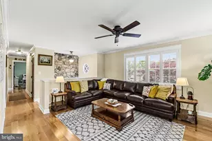 2513 Maple Rd, Baltimore, MD 21219 - Photo 3