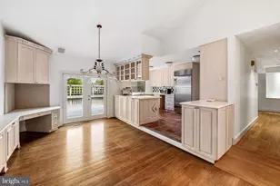 8009 Melody Ln, Baltimore, MD 21208 - Photo 15