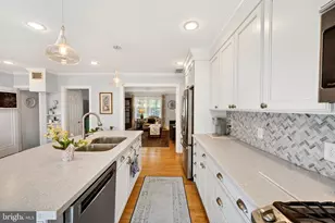 425 Murdock Rd, Baltimore, MD 21212 - Photo 15