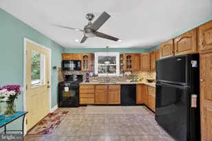 18 S Beaumont Ave, Catonsville, MD 21228 - Photo 21