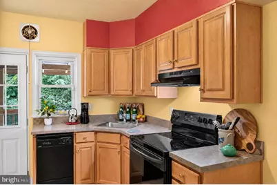 44 Briarwood Road, Catonsville, MD 21228 - Photo 15