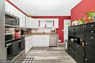 305 Glyndon Dr, Reisterstown, MD 21136 - Photo 13