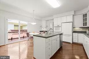 320 Chalk Hill Dr, Baltimore, MD 21208 - Photo 19