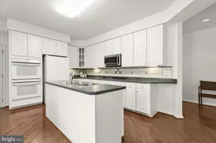 320 Chalk Hill Dr, Baltimore, MD 21208 - Photo 17