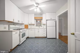 11 Seminole Ave, Catonsville, MD 21228 - Photo 9