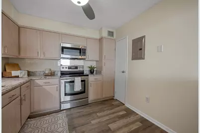 205 E Joppa Road #1505, Towson, MD 21286 - Photo 13