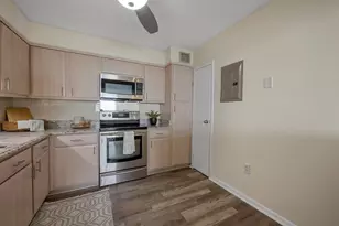 205 E Joppa Rd, Towson, MD 21286 - Photo 13