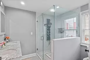 18 N Hawthorne Rd, Middle River, MD 21220 - Photo 13