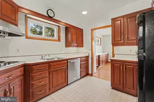 9204 Snyder Ln, Perry Hall, MD 21128 - Photo 13