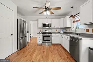 4705 Greencove Cir, Baltimore, MD 21219 - Photo 11