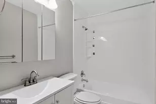 27 Terron Ct, Parkville, MD 21234 - Photo 15