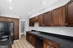 27 Terron Ct, Parkville, MD 21234 - Photo 7