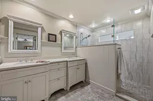 8 Rolling Farm Ct, Baltimore, MD 21228 - Photo 25