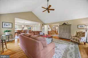 8 Rolling Farm Ct, Baltimore, MD 21228 - Photo 9