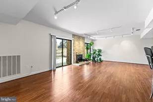 11 Tanner Ct, Baltimore, MD 21208 - Photo 9