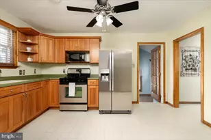 3231 Grace Rd, Sparrows Point, MD 21219 - Photo 11