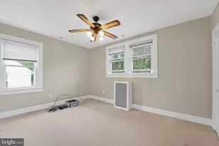 1519 Park Grove Ave, Baltimore, MD 21228 - Photo 17