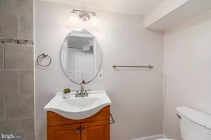 8321 Byington Rd, Towson, MD 21286 - Photo 23