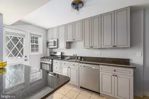 8321 Byington Rd, Towson, MD 21286 - Photo 9