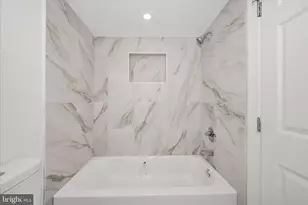 1925 Queensway, Baltimore, MD 21222 - Photo 31