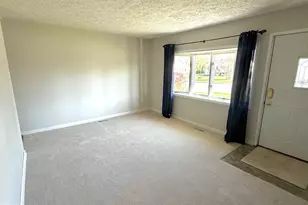 8716 Stockwell Rd, Parkville, MD 21234 - Photo 3