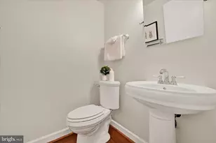 8216 Thornton Rd, Towson, MD 21204 - Photo 35
