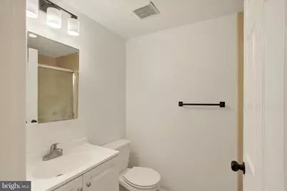 9101 Lincolnshire Court #E, Parkville, MD 21234 - Photo 13