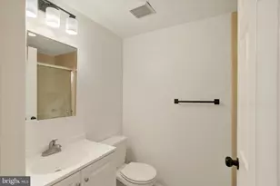 9101 Lincolnshire Ct, Parkville, MD 21234 - Photo 13