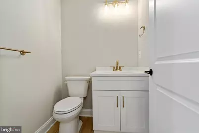 104 W Main Boulevard, Lutherville Timonium, MD 21093 - Photo 15