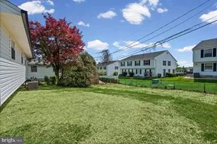 247 Candytuft Rd, Reisterstown, MD 21136 - Photo 5