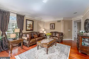 3927 Briar Knoll Cir, Phoenix, MD 21131 - Photo 7