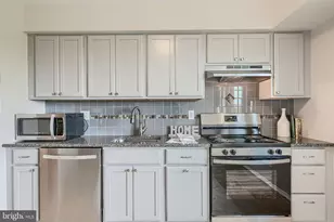 2 Summit Hill Ct, Baltimore, MD 21228 - Photo 11