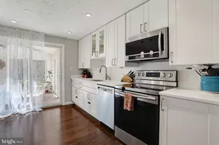 7 Shoreham Ct, Nottingham, MD 21236 - Photo 9