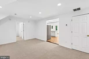 9 Maple Ave, Baltimore, MD 21228 - Photo 37