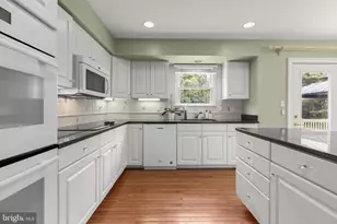 16 Charing Ct, Owings Mills, MD 21117 - Photo 17