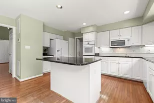 16 Charing Ct, Owings Mills, MD 21117 - Photo 19